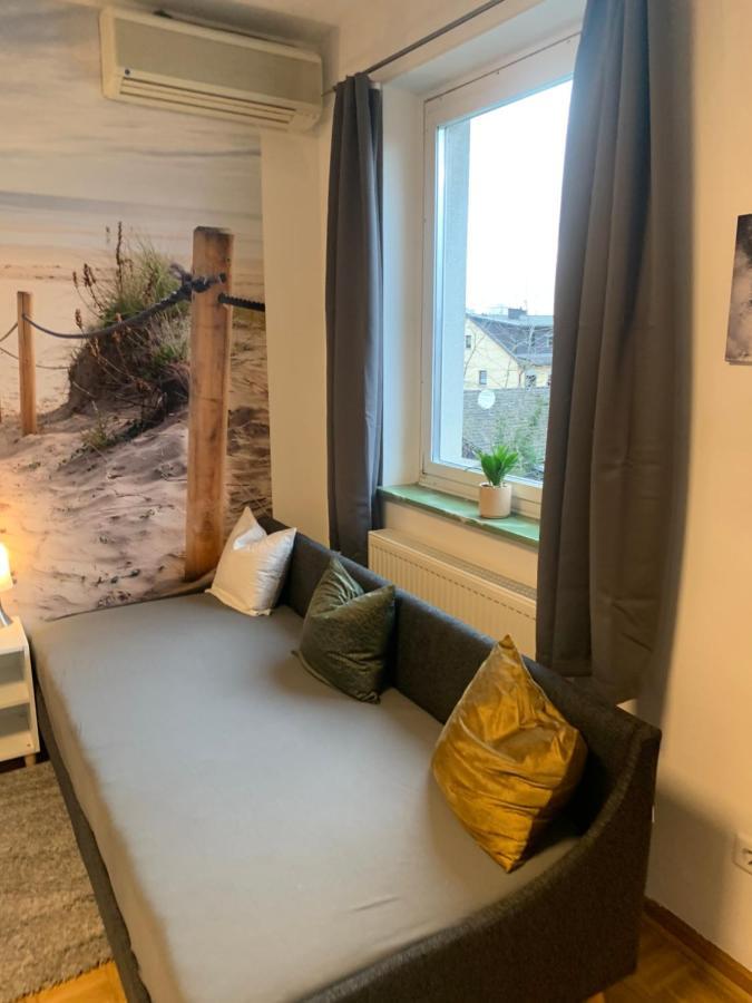 Mainpark Apartment 4 Schlafzimmer Bis Zu 10 Personen Direkt Ueber Aschaffapartment Bei Aschaffenburg Mainaschaff エクステリア 写真