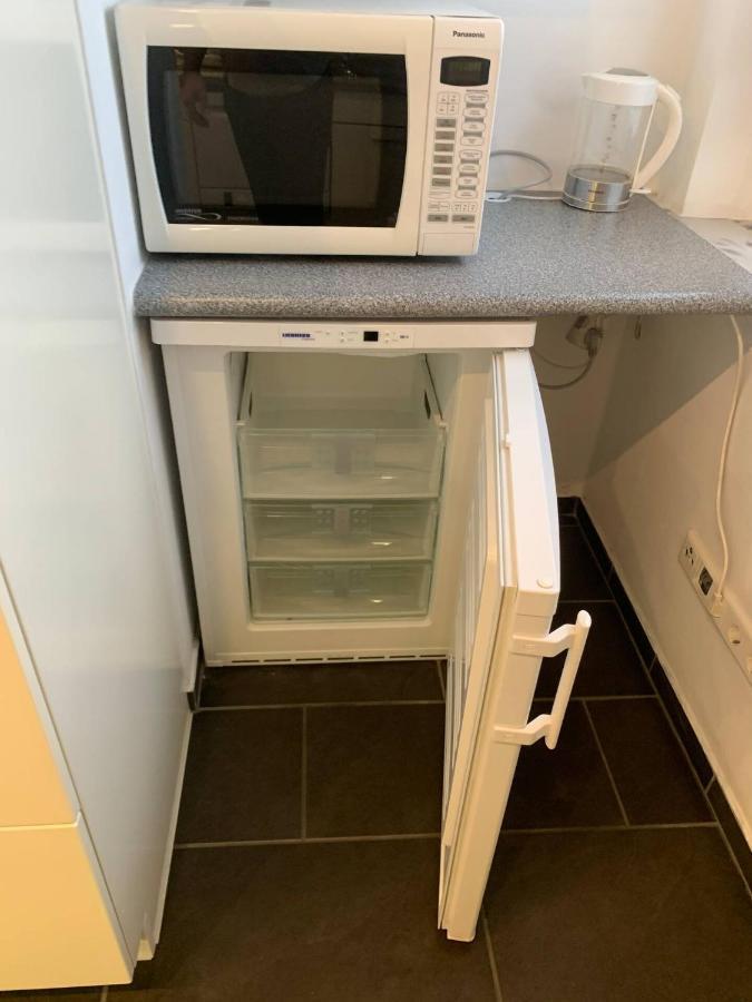 Mainpark Apartment 4 Schlafzimmer Bis Zu 10 Personen Direkt Ueber Aschaffapartment Bei Aschaffenburg Mainaschaff エクステリア 写真