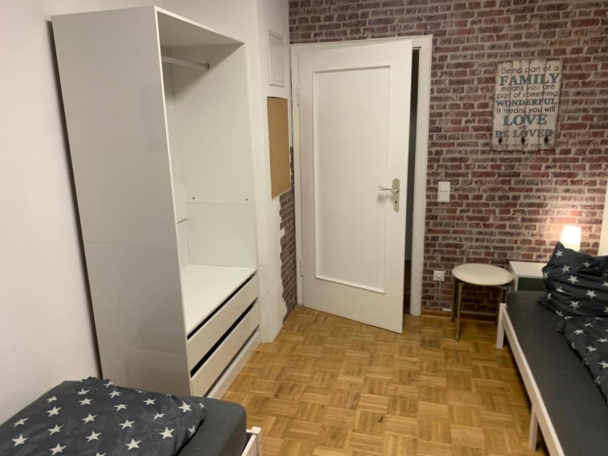 Mainpark Apartment 4 Schlafzimmer Bis Zu 10 Personen Direkt Ueber Aschaffapartment Bei Aschaffenburg Mainaschaff エクステリア 写真